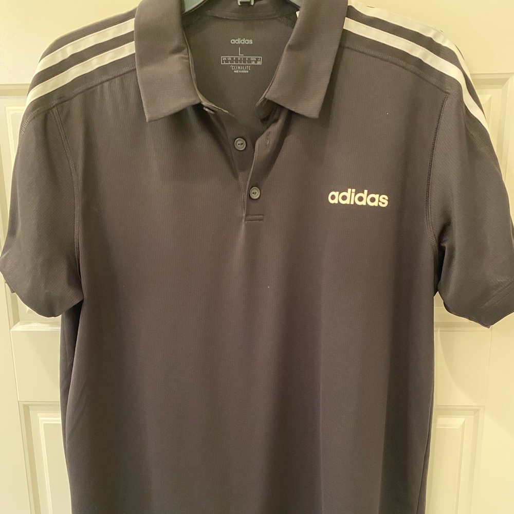 Men’s Golf Shirt. Great condition. Hardly worn.